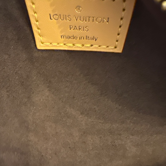LV MINI BUMBAG - Picture 2 of 6